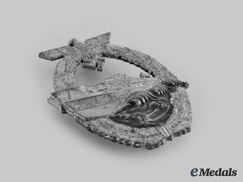 germany,_kriegsmarine._an_e-_boat_war_badge,_i_i_pattern,_by_schwerin_m20_00716_2_1_1_1