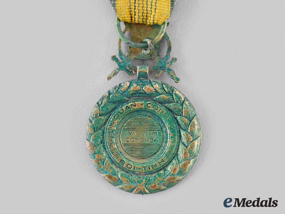 vietnam,_republic._a_military_merit_medal,_ii_republic_version_m20_01176_1