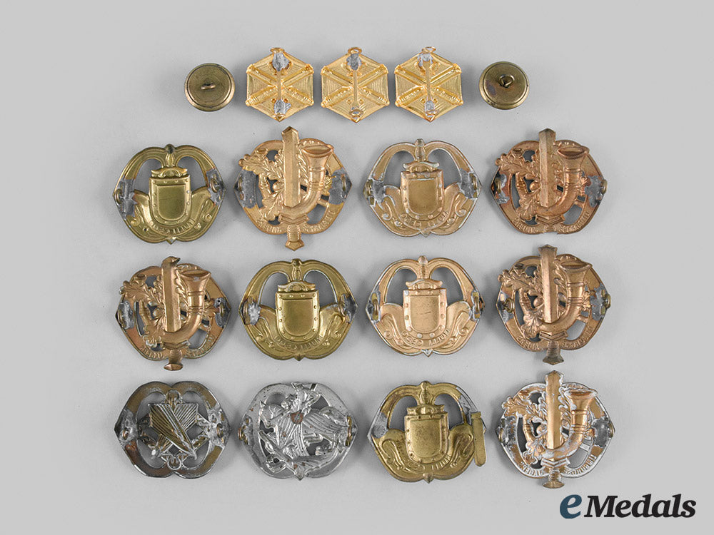 netherlands,_kingdom._a_lot_of_seventeen_army_items_m20_01235_1