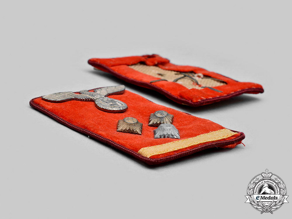 germany,_nsdap._a_set_of_gau-_level_obereinsatzleiter_collar_tabs_m20_051_mnc3904_2_1_1_1_1_1