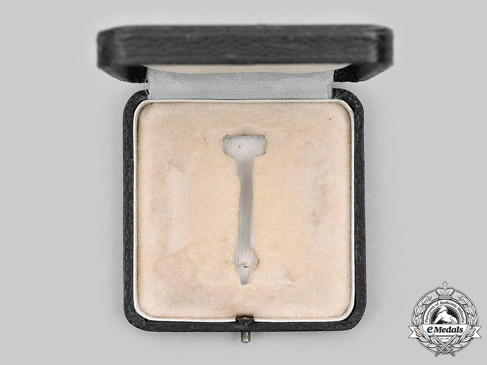 germany,_wehrmacht._a1939_iron_cross_i_class,_with_case,_by_rudolf_souval_m20_1721_mnc5630