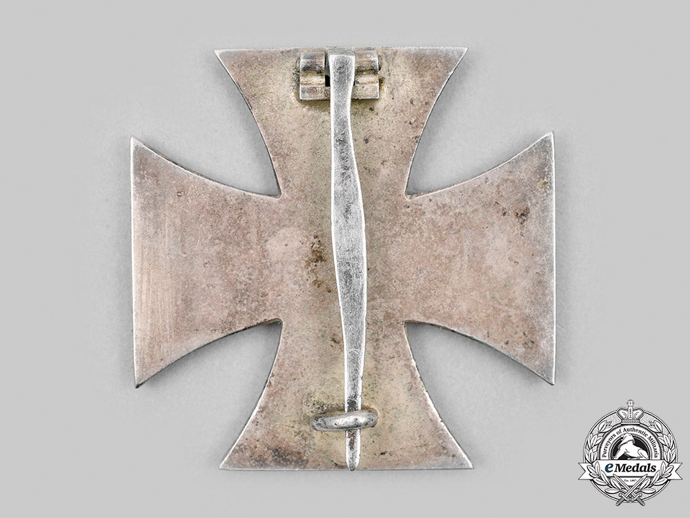 germany,_wehrmacht._a1939_iron_cross_i_class,_with_case_m20_1852_mnc6113_1