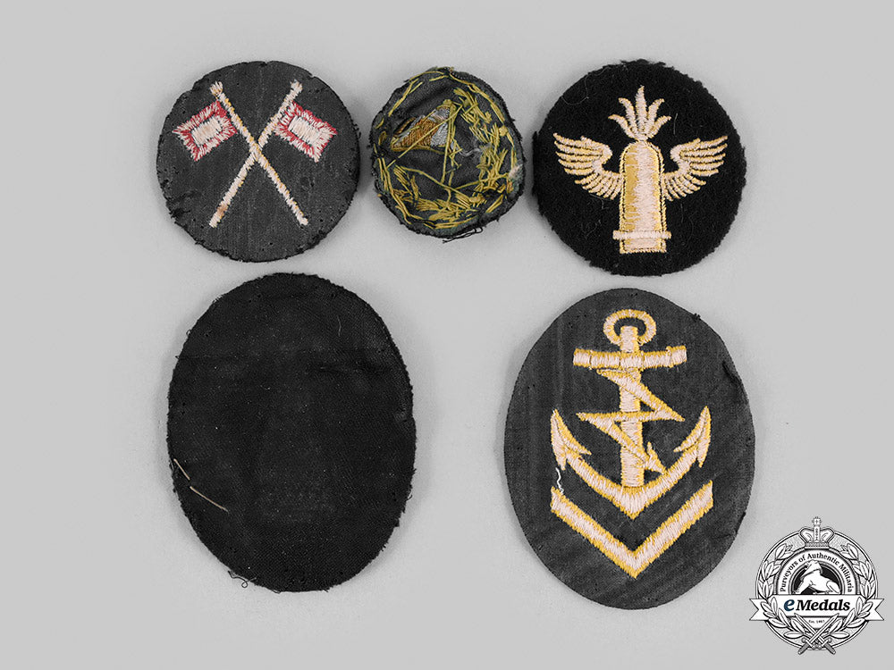 germany,_kriegsmarine._a_lot_of_german_navy_cloth_career_insignia_m20_1950_emd0568_1