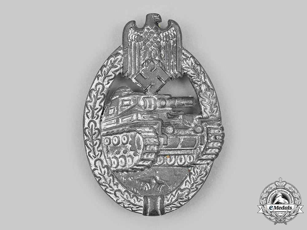 germany,_wehrmacht._a_panzer_assault_badge,_silver_grade,_by_rudolf_richter_m20_2192_mnc7307_1_1