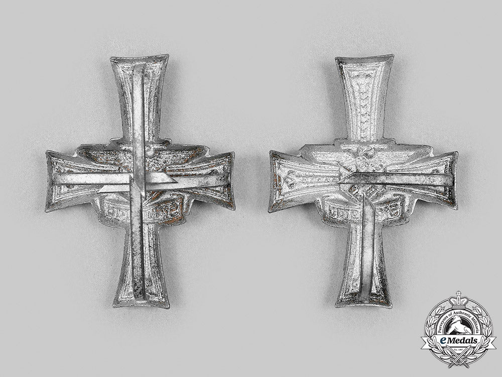 germany,_heer._a_set_of_infanterie-_regiment134_stalingrad_shoulder_board_cyphers_m20_2399_mnc2715