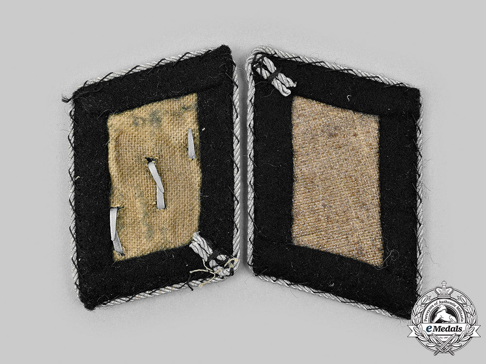 germany,_ss._a_set_of_waffen-_ss_untersturmführer_collar_tabs_m20_2553_mnc3305_1