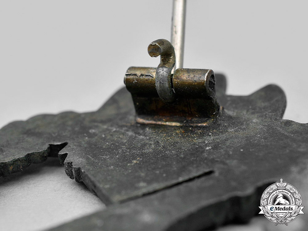 germany,_wehrmacht._an_infantry_assault_badge,_silver_grade_m20_311_mnc4699