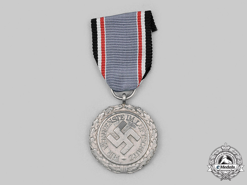 germany,_third_reich._an_air_defence_medal,_ii_class_m20_3168_mnc9833_1