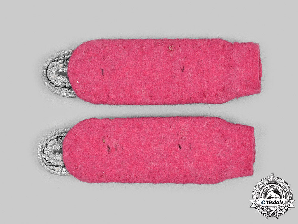 germany,_feuerschutzpolizei._a_set_of_oberst_shoulder_boards_m20_334_mnc4770_1