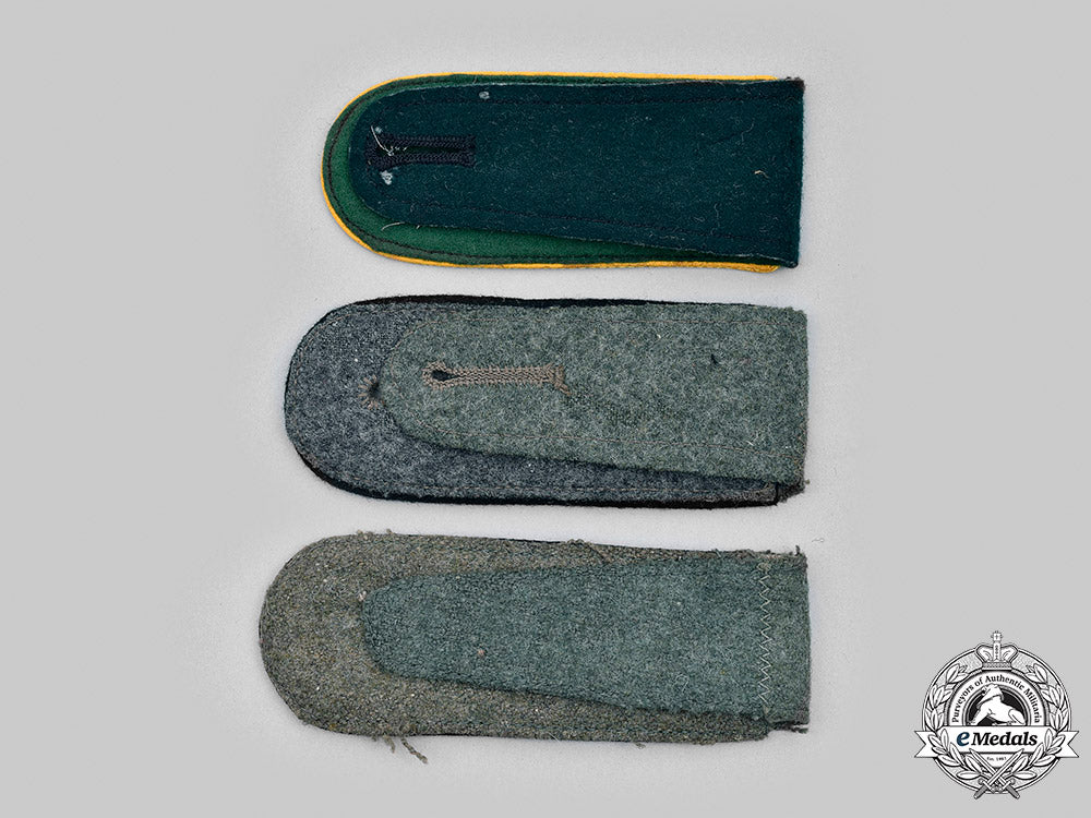 germany,_heer._a_lot_of_shoulder_straps_m20_3395_mnc1331_1