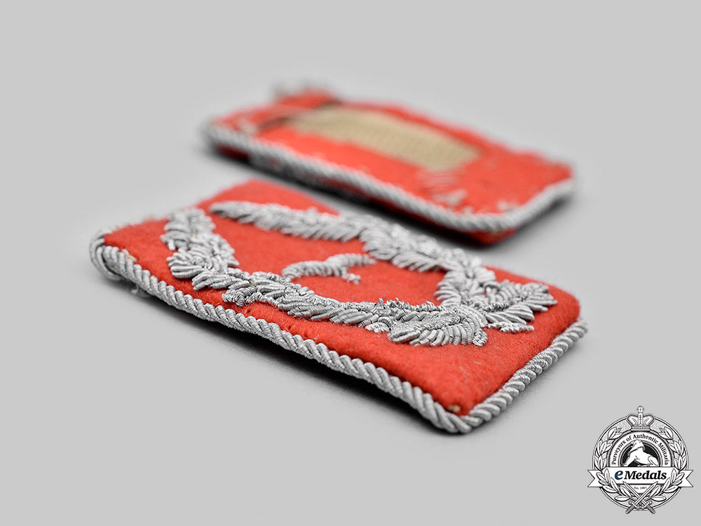 germany,_luftwaffe._a_set_of_luftwaffe_flak/_artillery_major_collar_tabs_m20_478_mnc7409_1