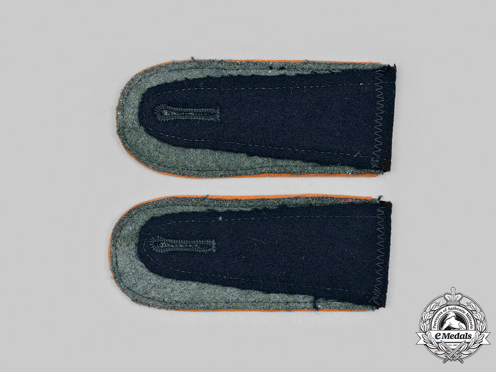 germany,_ss._a_set_of_waffen-_ss_feldgendarmerie_mann_shoulder_straps_m20_560_mnc6844
