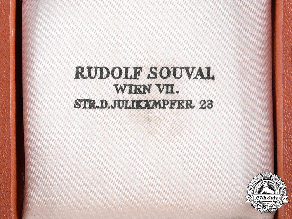 india._an_order_of_azad_hind,_i_class_star_with_case,_by_rudolf_souval_m20_575_emd5572_1_1