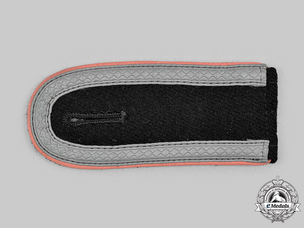 germany,_heer._a_heer_panzer_unteroffizier_shoulder_strap_m20_635_mnc6878