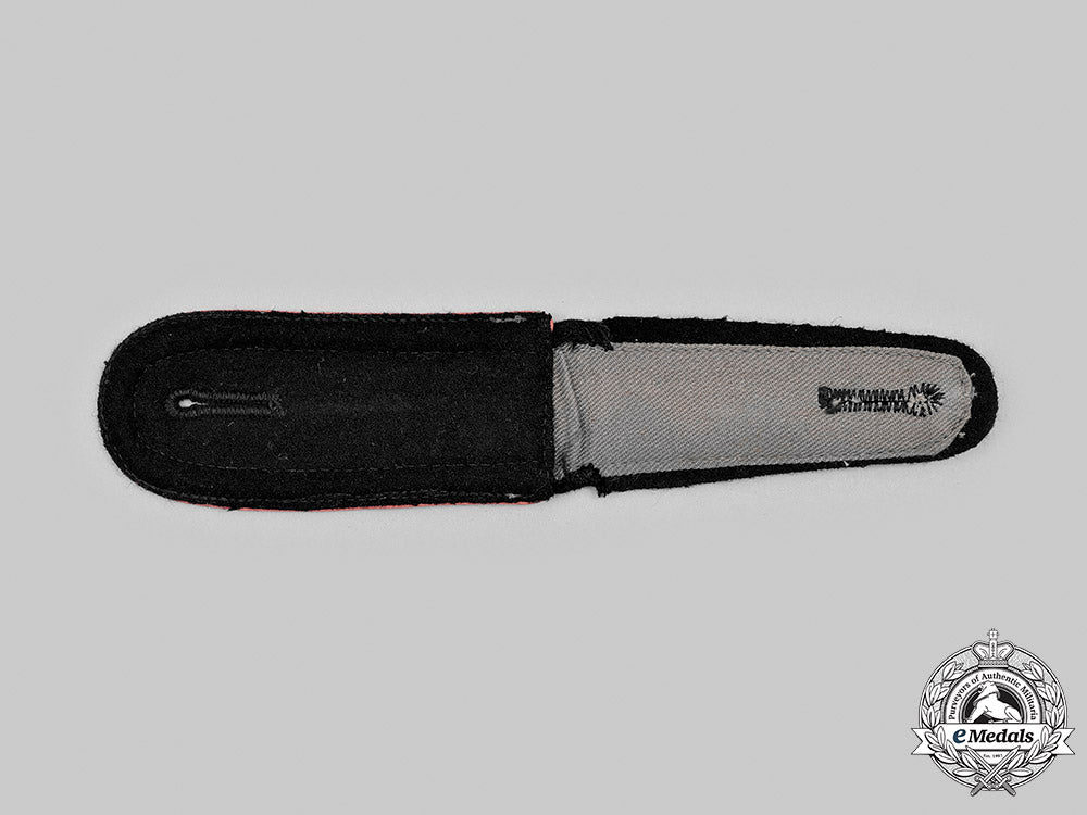 germany,_heer._a_heer_panzer_unteroffizier_shoulder_strap_m20_637_mnc6882