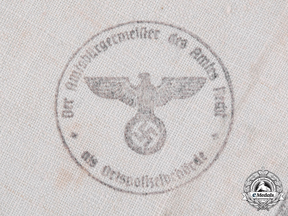 germany,_third_reich._a_luftschutz_worker’s_armband_m20_753_emd8825