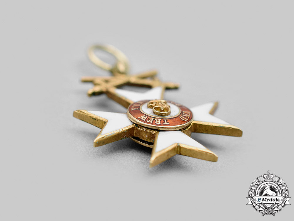 wurttemberg,_kingdom._an_order_of_the_wurttemberg_crown,_miniature_knight,_c.1914_m20_949_mnc1131_1