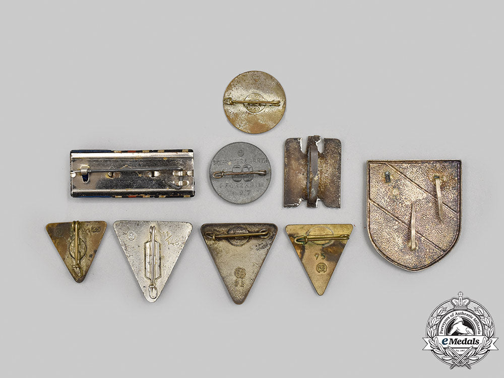 germany,_third_reich._a_mixed_lot_of_badges_and_decorations_m21_350_1