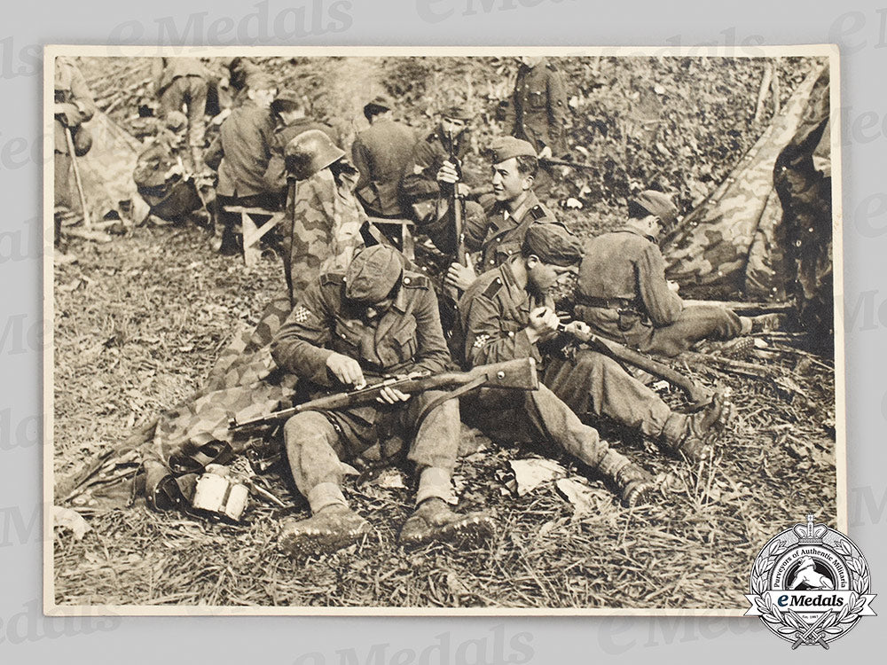 croatia,_independent_state._an_ante_pavelić_bravery_medal,_silver_grade_medal,_c.1941_m21_816_1