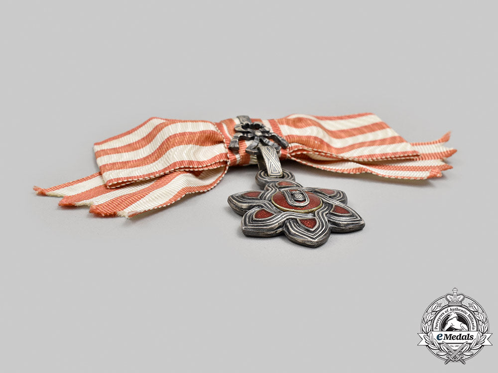 croatia,_independent_state._an_order_of_merit,_i_class,_moslem_ladies_version,_c.1942_m21_847_1