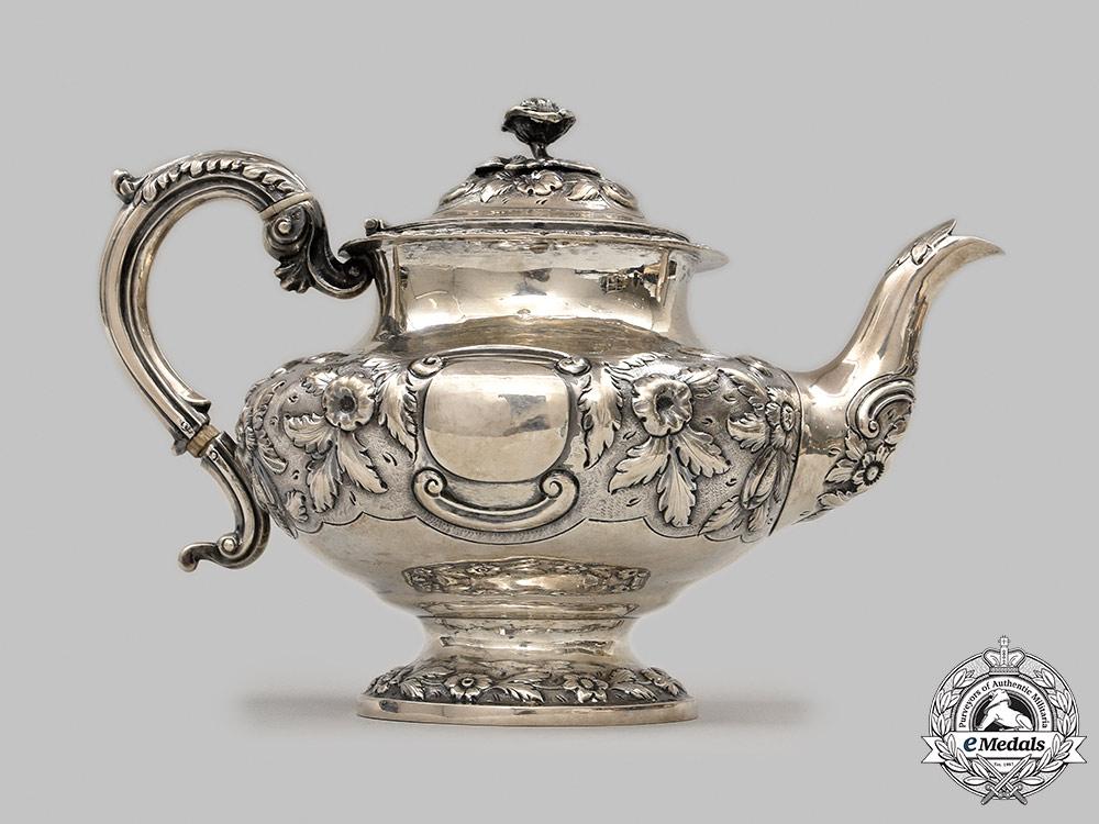 united_kingdom._a_silver_tea_set,_by_william_hunter,_c.1855_m21__mnc2301_1
