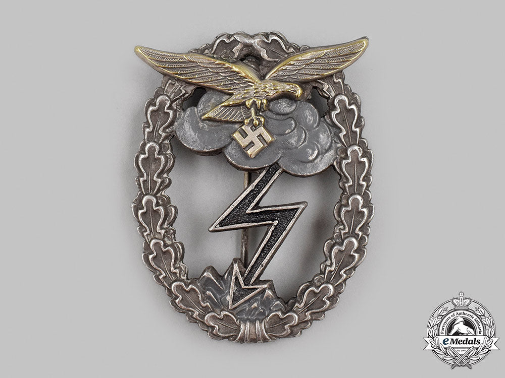germany,_luftwaffe._a_ground_assault_badge,_by_g.h._osang_m21_mnc5511