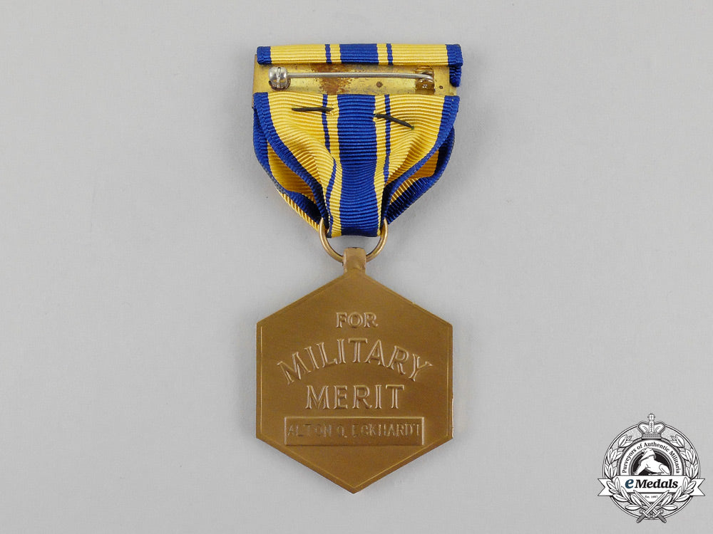 united_states._an_air_force_commendation_medal_with_oak_leaf_cluster,_cased,_to_alton_o._eckhardt_m_096_1