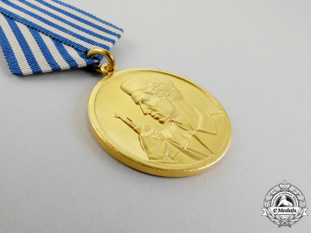yugoslavia._two_socialist_yugoslavia_medals_m_181_1