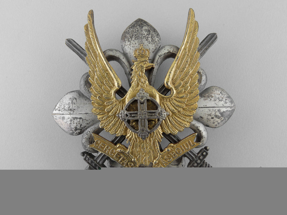 romania,_kingdom._a_king_michael_i_period_military_scout_badge_m_528
