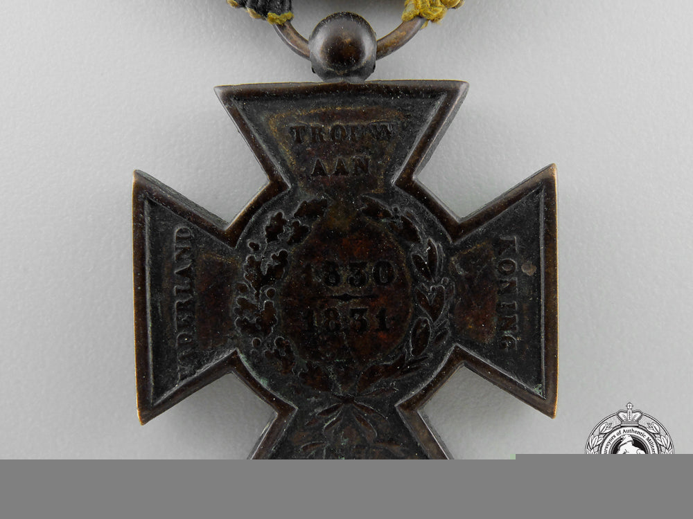 a1830-1831_dutch_hasselt_cross_for_the_belgian_war_m_540