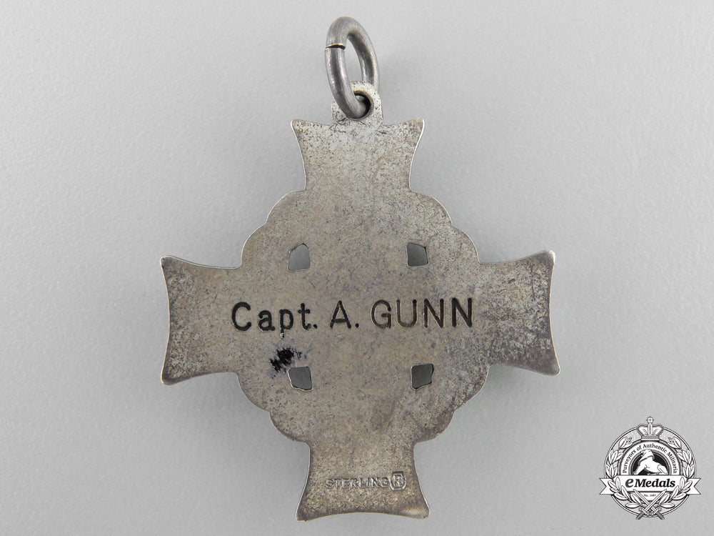 a_memorial_cross_to_captain_gunn_of_the25_th_canadian_infantry_m_971