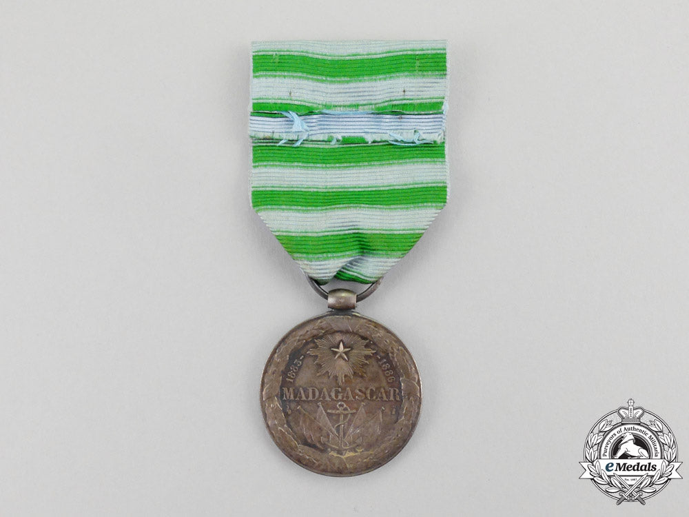 france._a_madagascar_expedition_medal,_first_version(1883-1886)_mm_000267