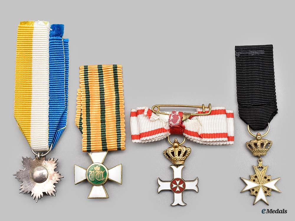 luxembourg,_malta,_international._a_lot_of_four_miniature_awards__mnc3865-_1_