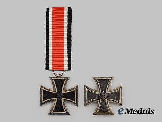 germany,_wehrmacht._a_pair_of1939_iron_cross,_ii_and_i_class__mnc4571_1