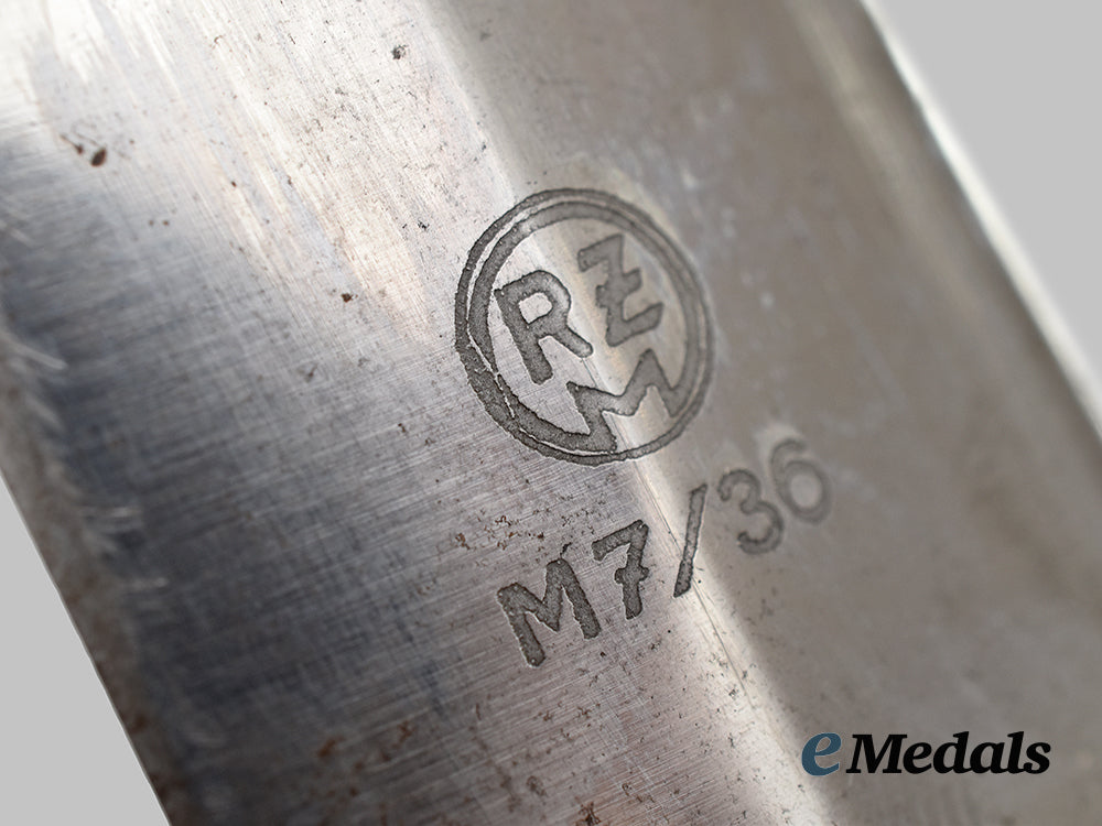 germany,_nskk._a_model1933_service_dagger,_by_e.&_f._hörster__mnc4887