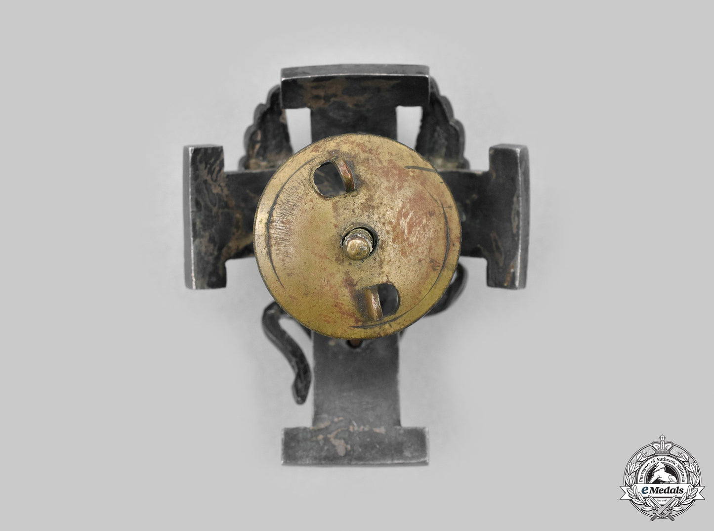 estonia._a_rare_cavalry_regiment_badge,_c.1918__mnc5880_m20_0293_1_1