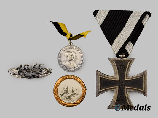 germany,_imperial._a1914_iron_cross_ii_class,_with_first_world_war_patriotic_badges__mnc6190