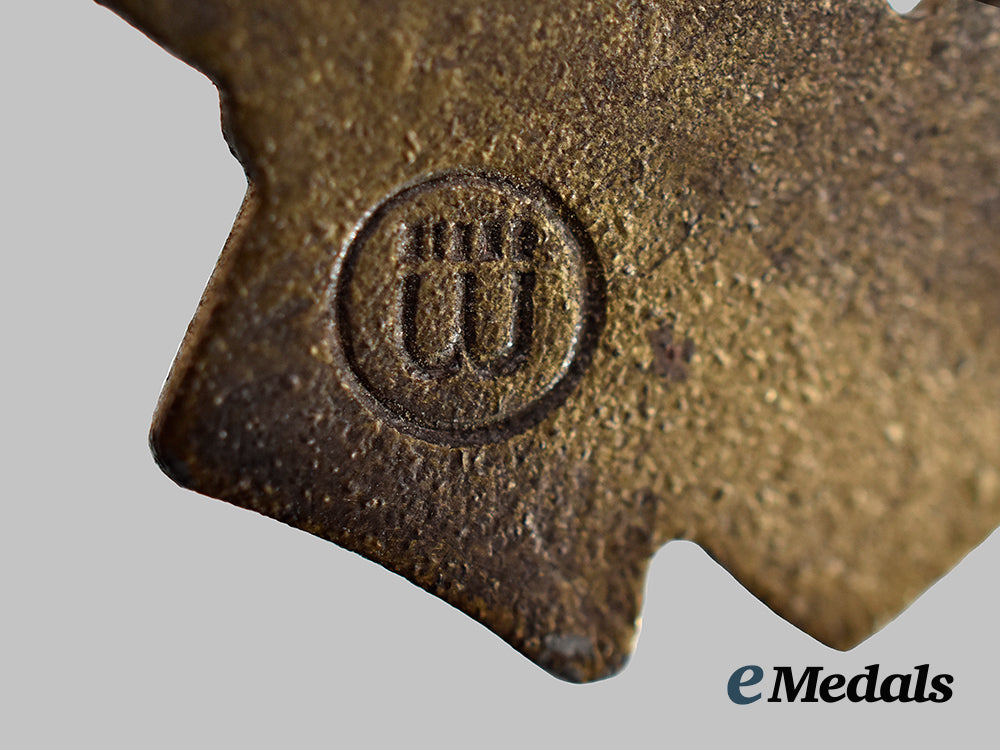 germany,_wehrmacht._an_infantry_assault_badge,_bronze_grade,_with_e._ferdinand_wiedmann__mnc6572