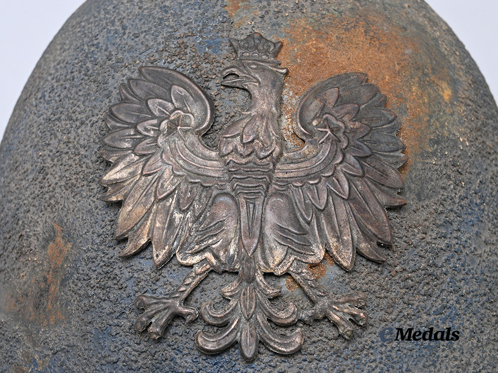 poland,_republic._a_rare_w_z31_steel_border_guard_helmet,_named_e_medals__e_u24348_11