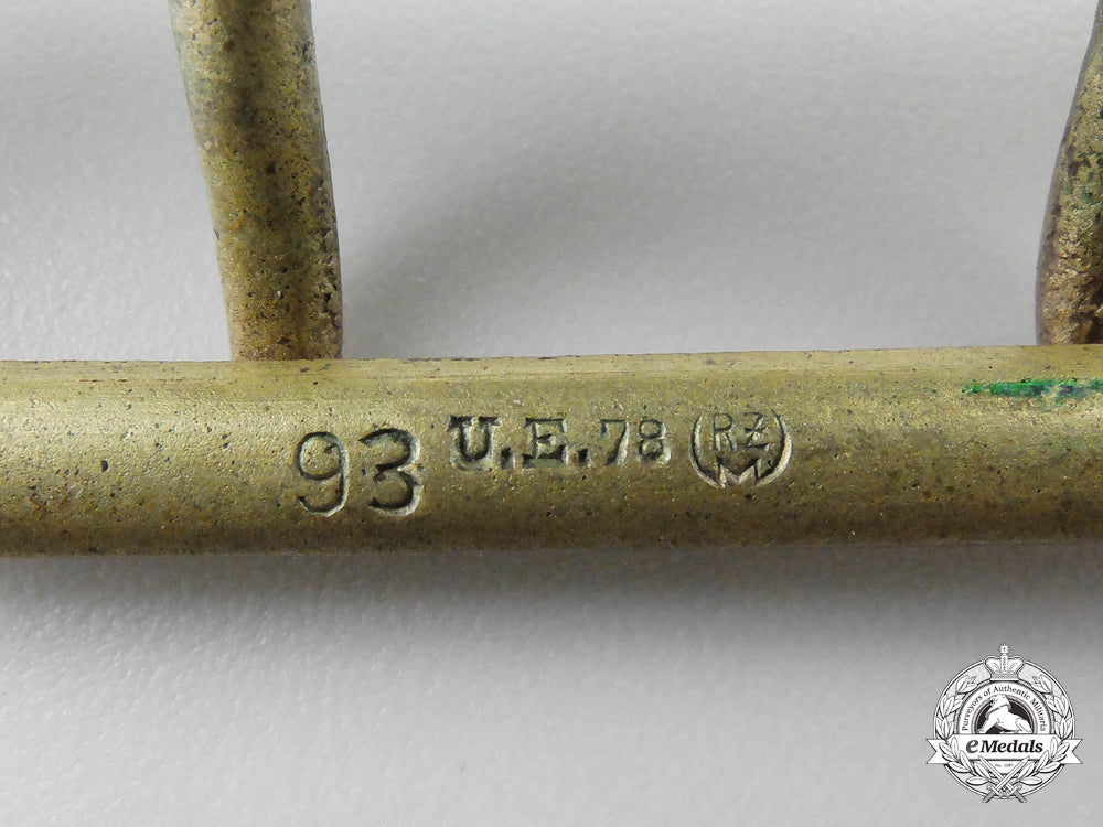 a_double_open_claw_belt_with_buckle_by_paulmann&_crone,_lüdenscheid_n_035