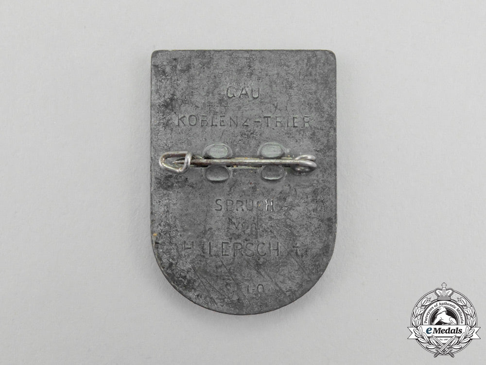 a1940/41_winter_aid_of_the_german_people_donation_badge_n_153_1