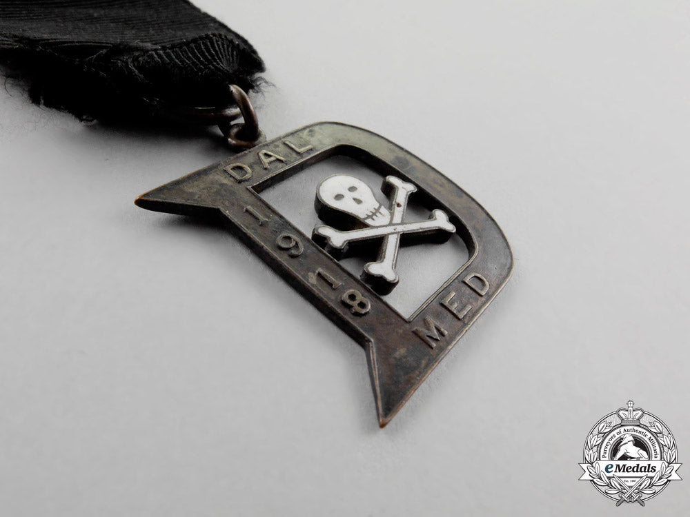 a1918_commemorative_skull&_bones_watch_fob_n_592_1