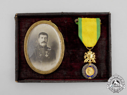 france,_republic._a_military_medal_with_recipient's_photo_o_052_1