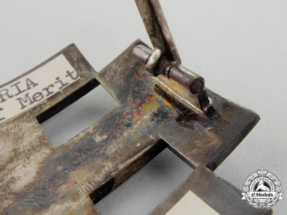 austria._a1918-1933_issue_republic_order_of_merit_officer_cross_by_r._souval_p_154_1