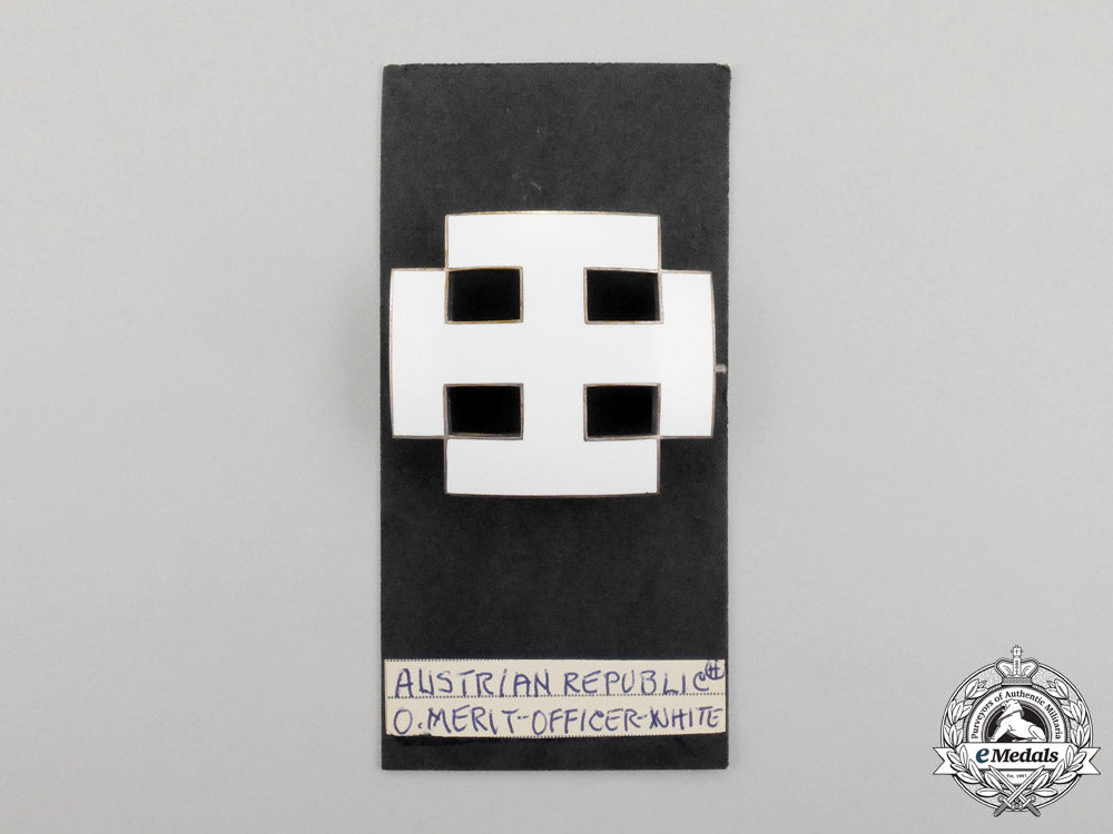 austria._a1918-1933_issue_republic_order_of_merit_officer_cross_by_r._souval_p_156_1