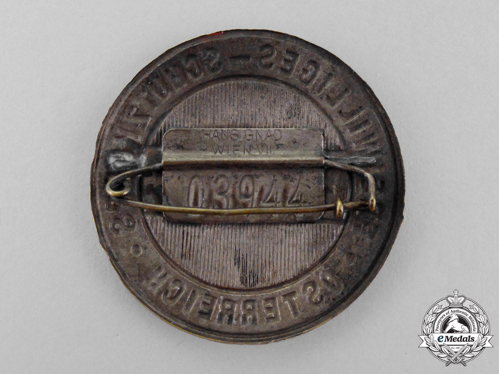 austria,_imperial._a_volunteer“_protection_corps”_regimental_badge_p_255_1