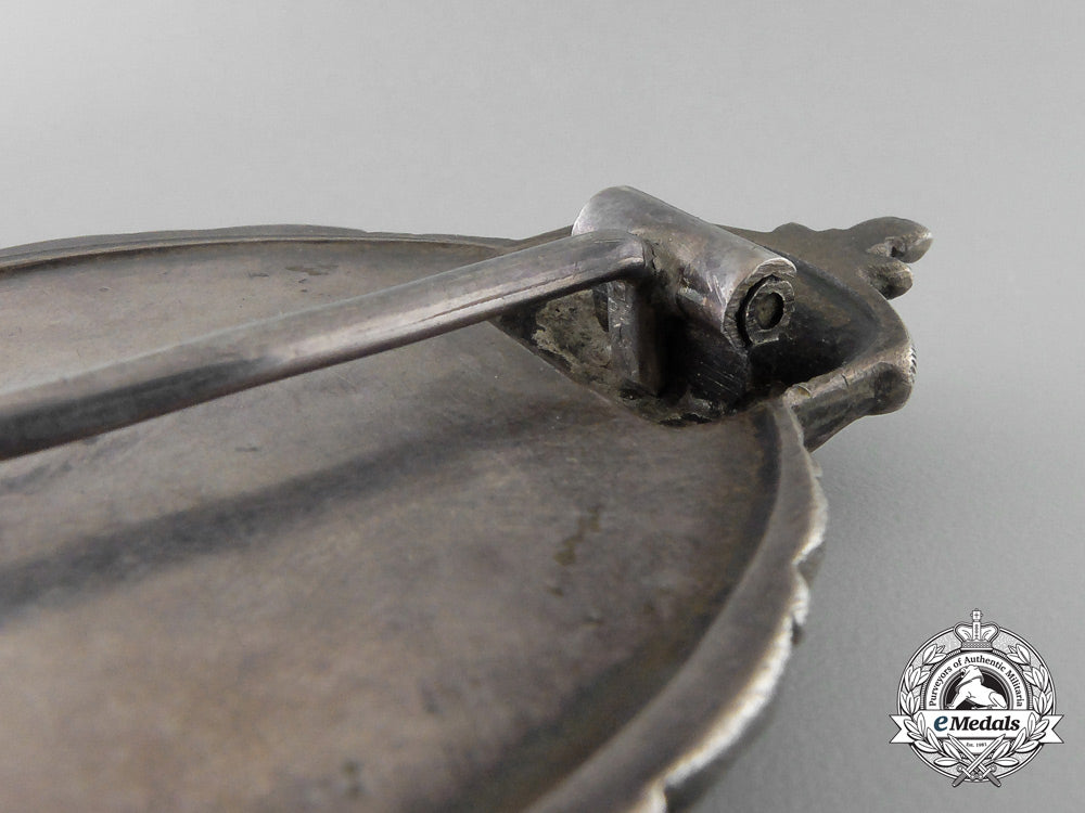 a_first_war_prussian_pilot's_badge_in_silver_by_juncker_p_613