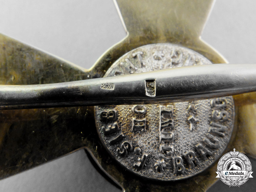 a1908-1918_issue_order_of_henry_the_lion_officer’s_cross_p_658_1