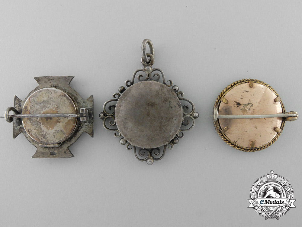 three_first_war_german_memorial_badges_p_806