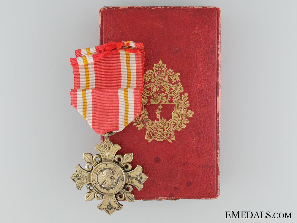 pro_ecclesia_et_pontifice_medal;1_st_class1903-1914_pro_ecclesia_et__535a7a35f1ca5